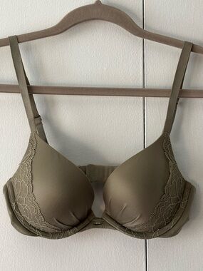 Victoria's Secret Fabulous Plunge Underwire Bra Lace Trim Olive Green Chic Size
